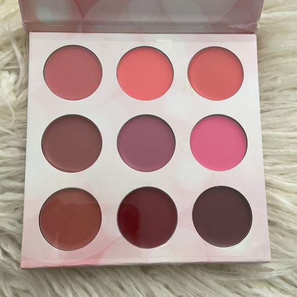 SHAAANXO | Authentic | Eyeshadow & Lip Duo Palette - Picture 4 of 6